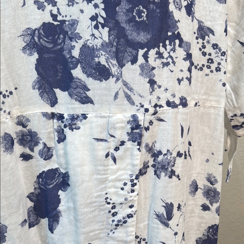 Women’s White & Navy Floral Waterfall Kimono - Picture 9 of 15